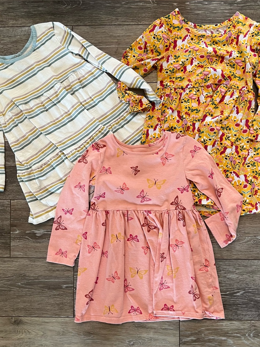 Set of 3 Assorted 3T Long Sleeve Dresses 🦋